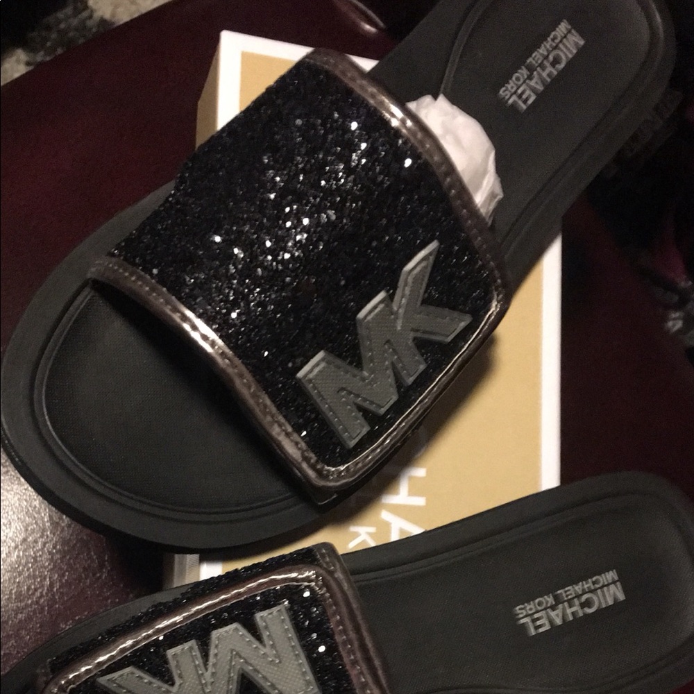Michael Kors slides sandals size 5